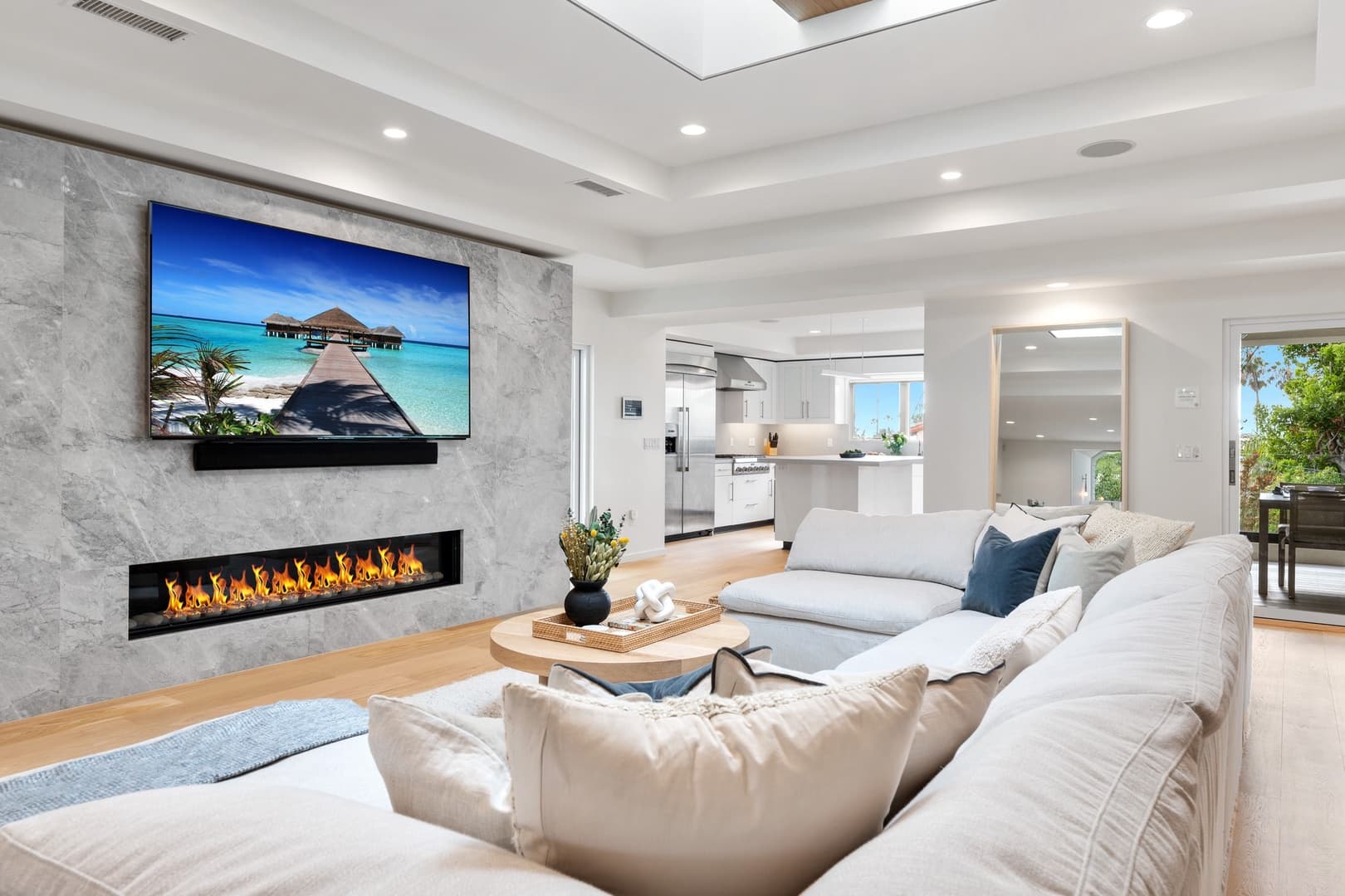 Shoreline Retreat - Image 10