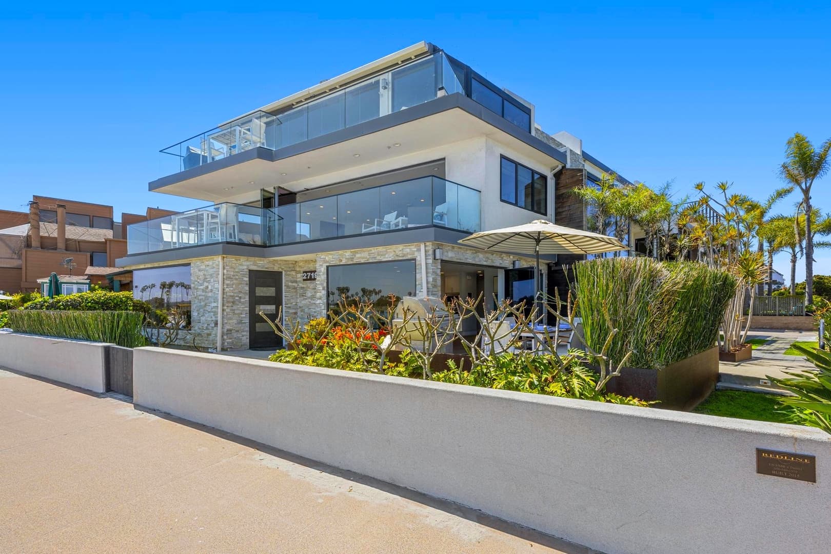 Bayside Retreat - Image 1