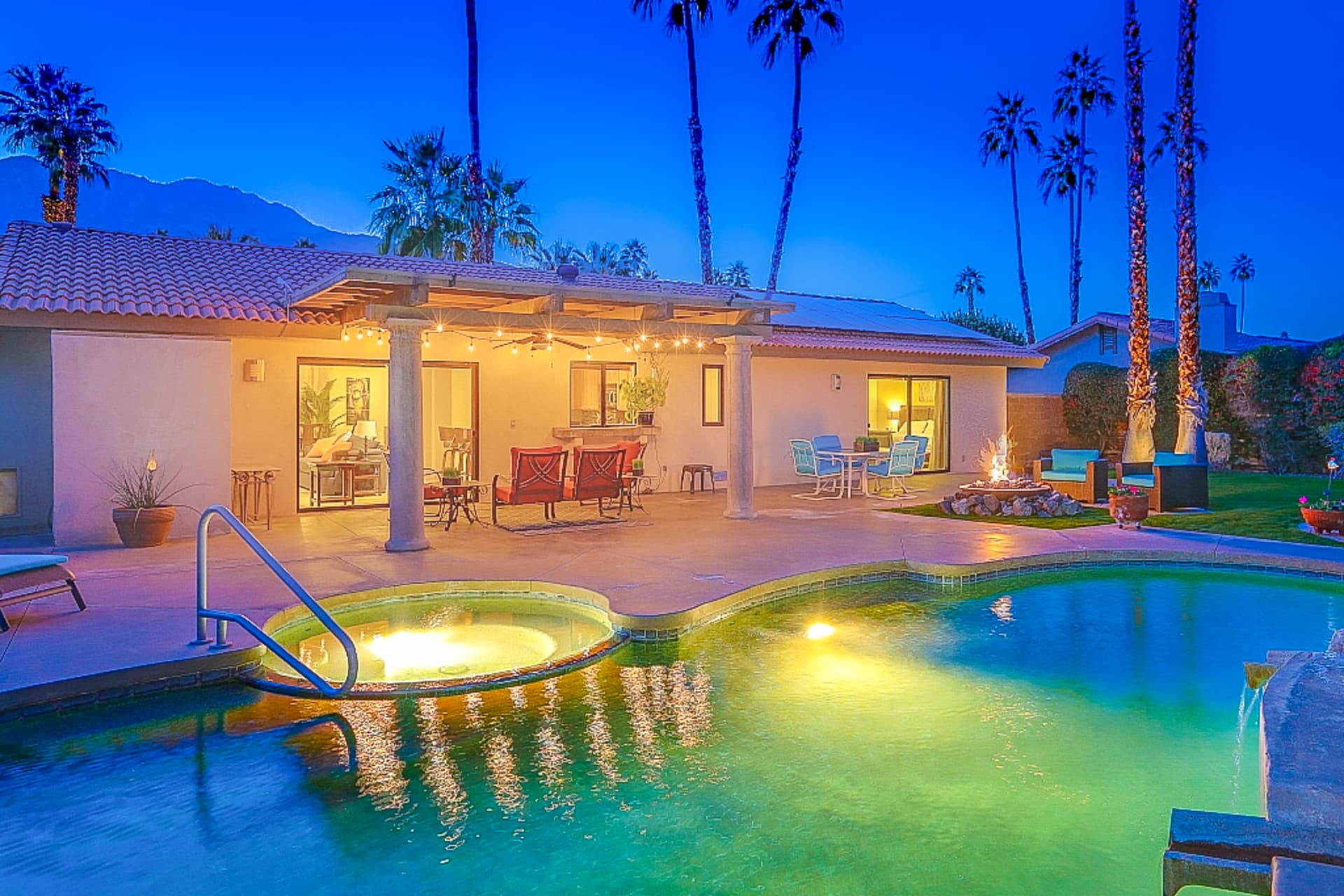 Bev Palm Springs Home - Image 24