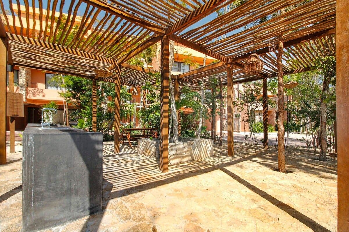 Bright Serenity Escape - Image 26