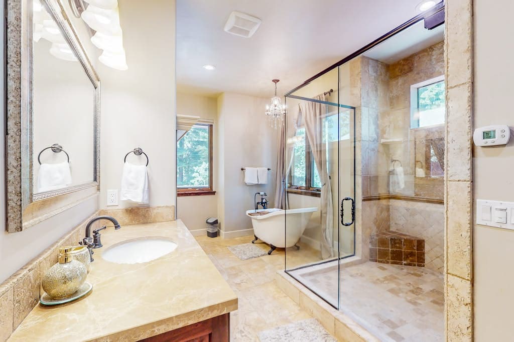 Cochise Charms Place - Image 16