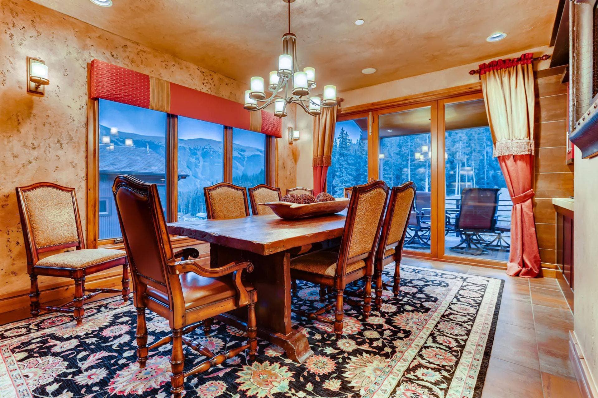 Warming Hut - Image 4