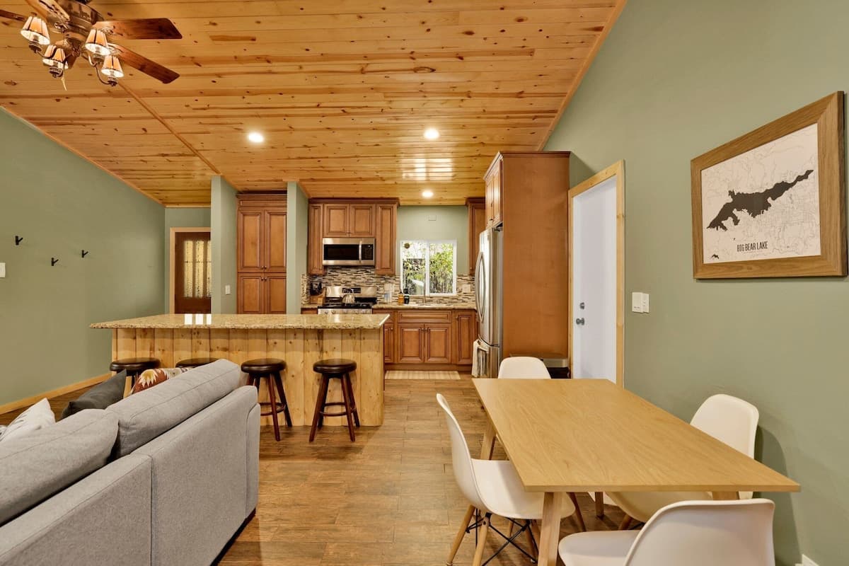 Country Club Cabin #357 - Image 6