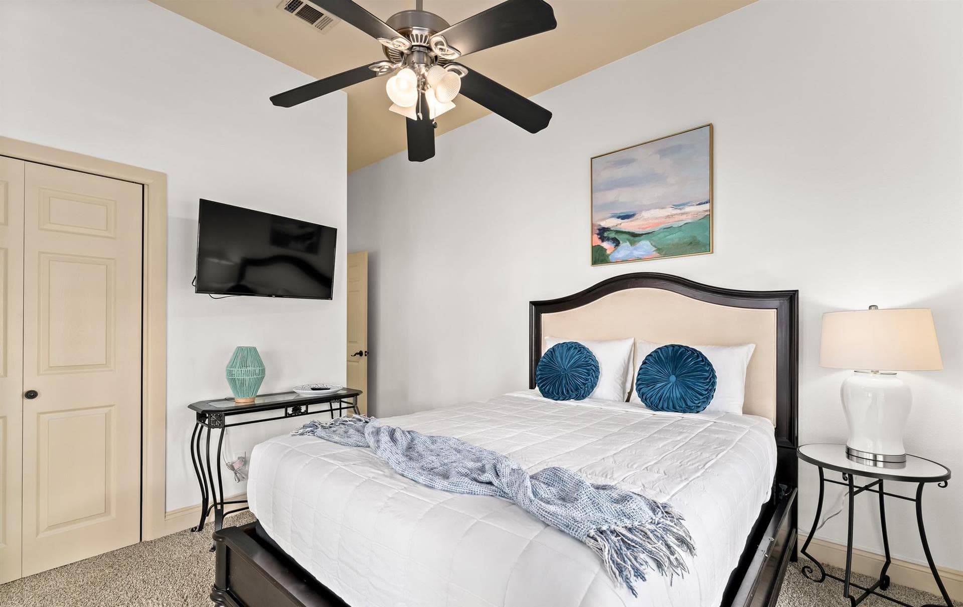 Paradise Isle - Image 22