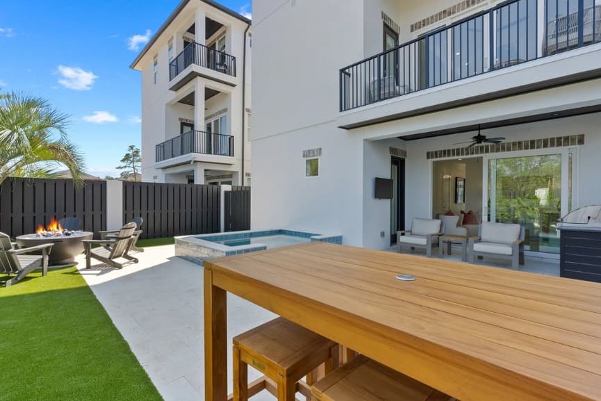 Lone Star Hideaway - Image 39