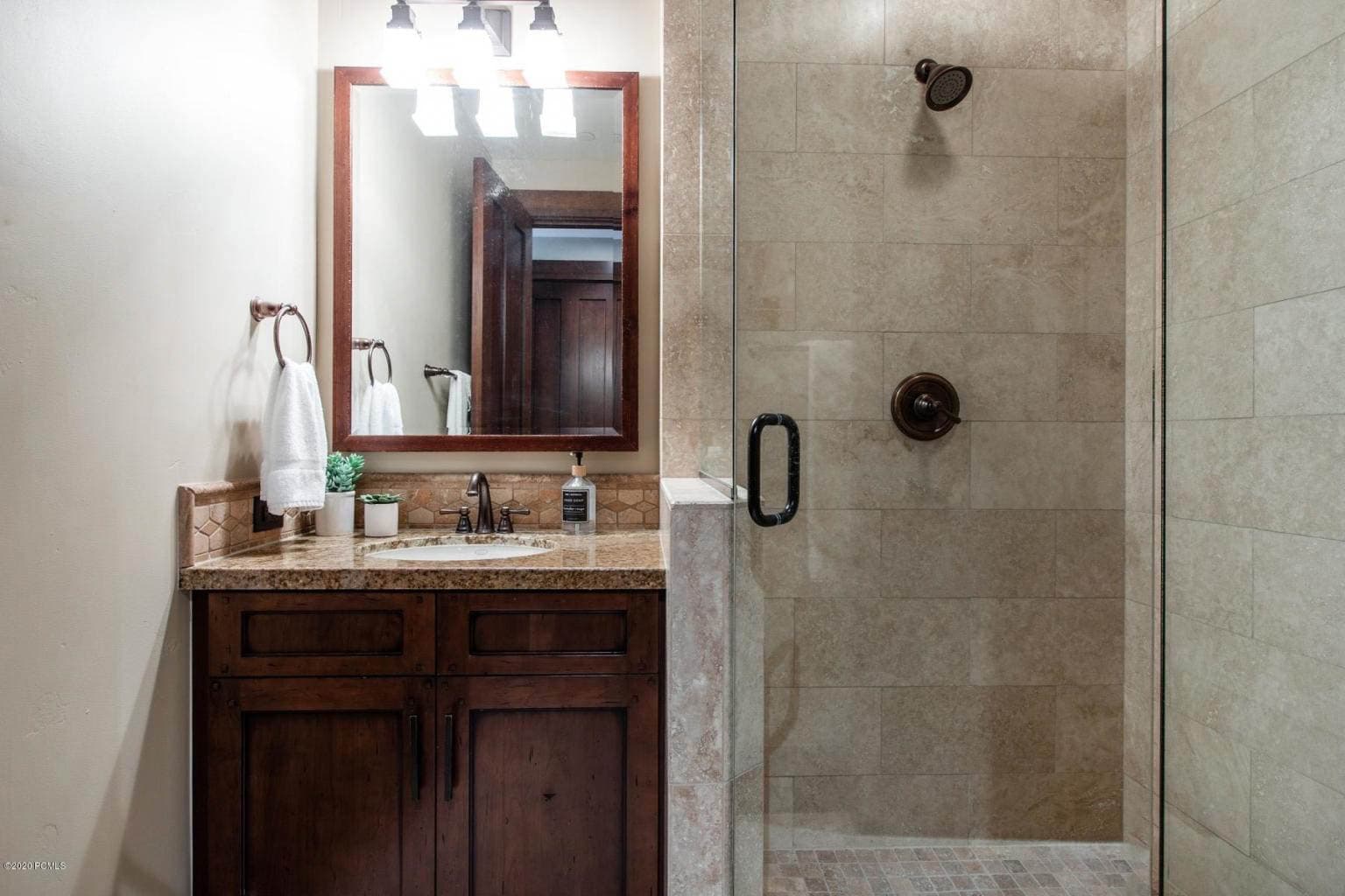 Arrowleaf Lodge #109 - Image 14