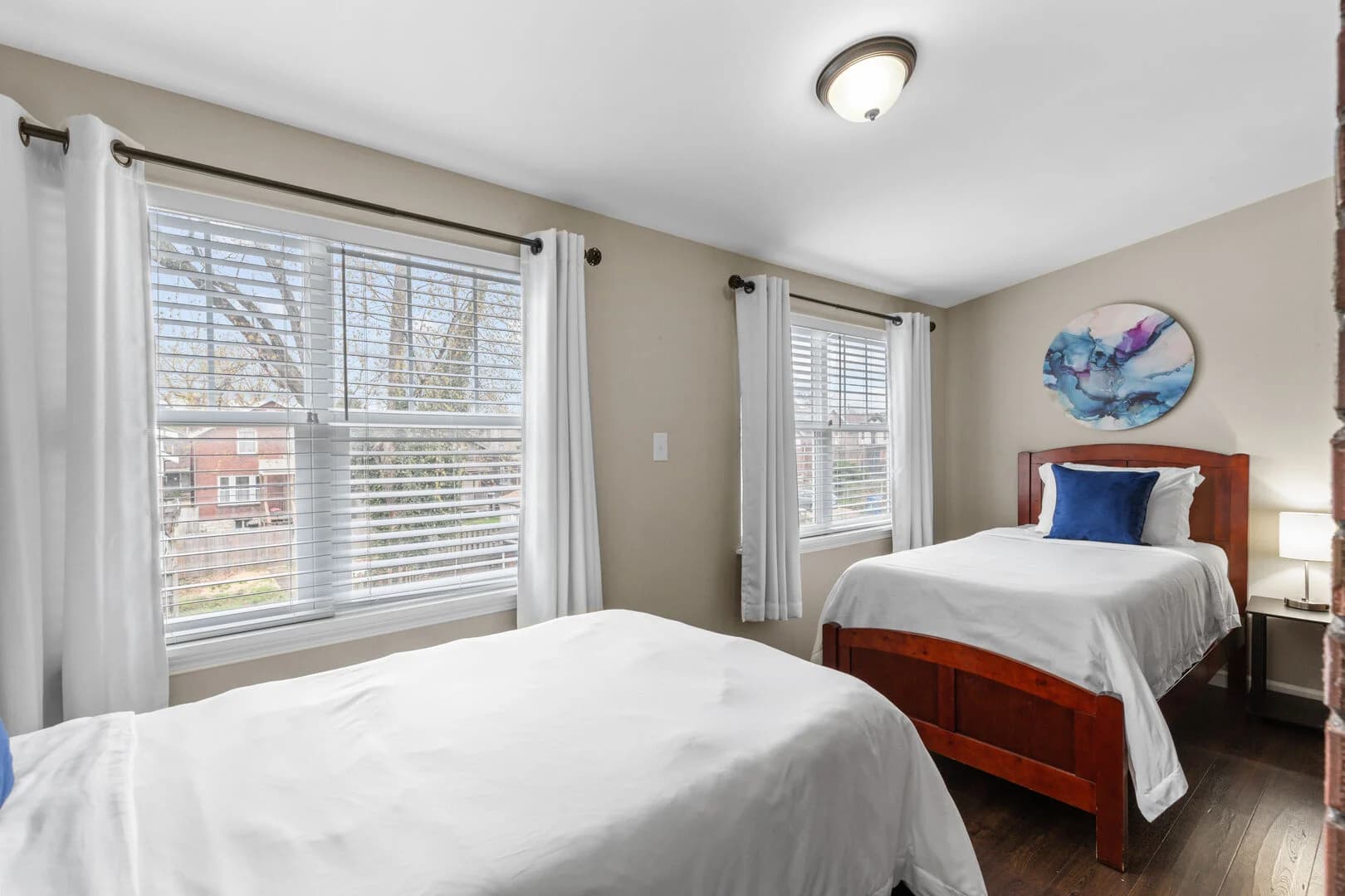 Kingshighway Manor - Image 19