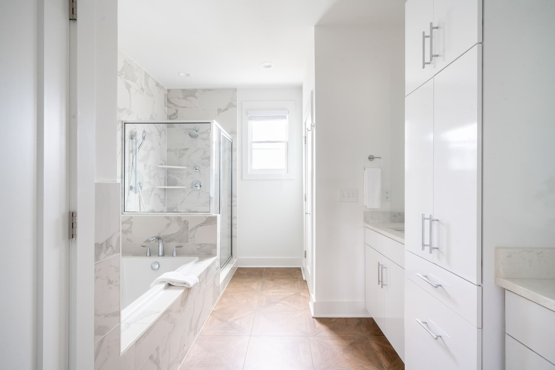 Musgraves & Twain - Image 15