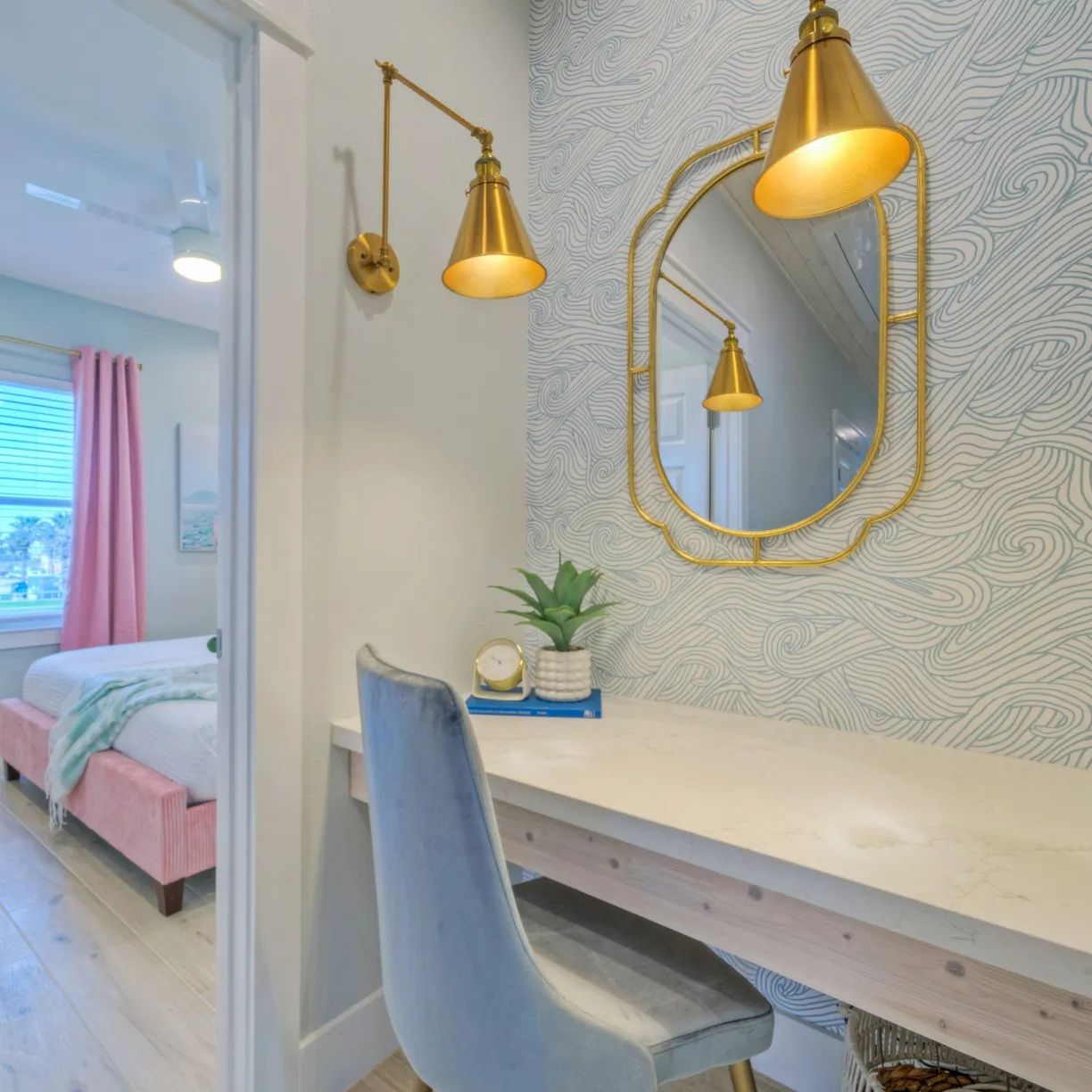 Flirty Flamingo - Image 15