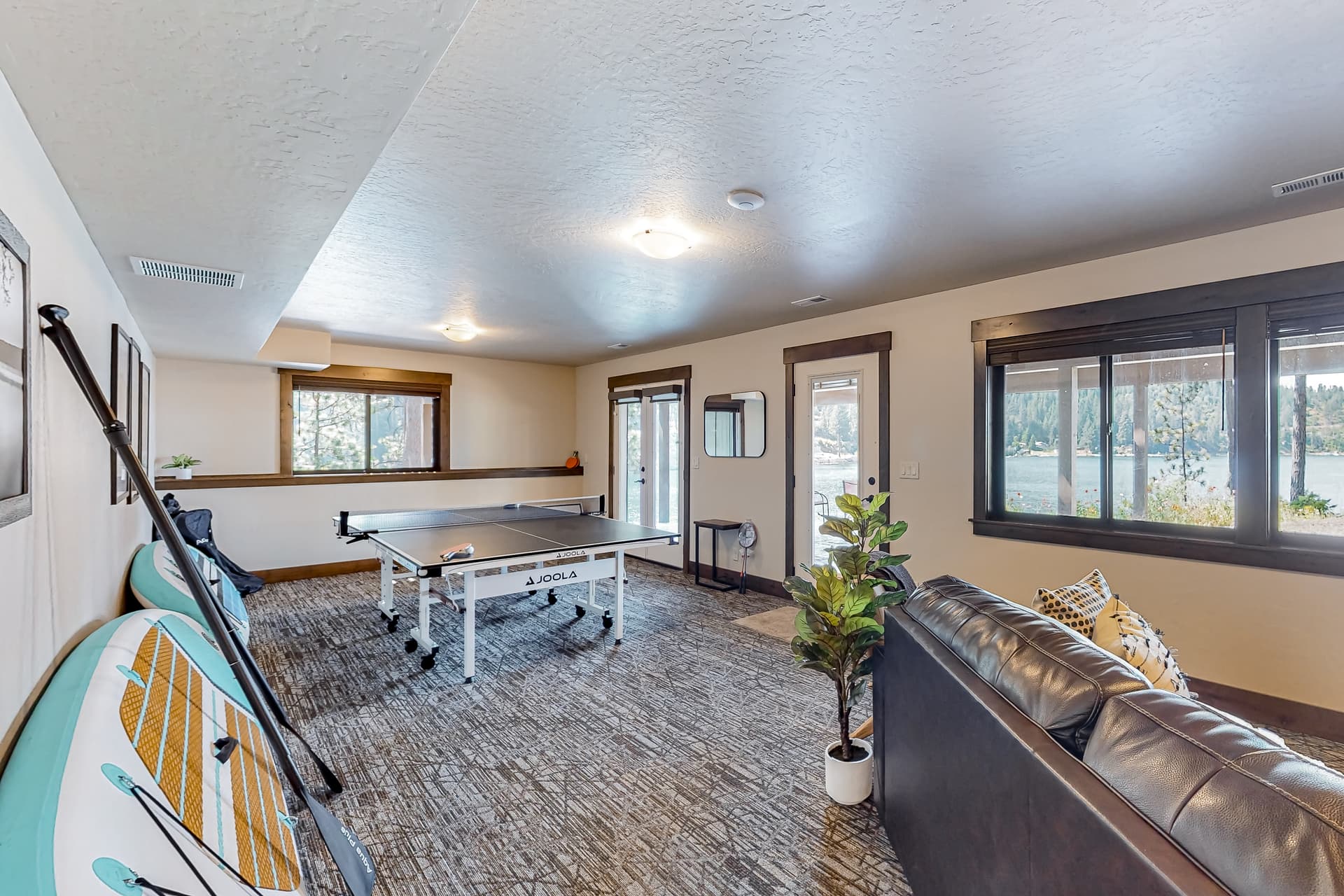 Leaning Pine Point at Half Round Bay - Image 34