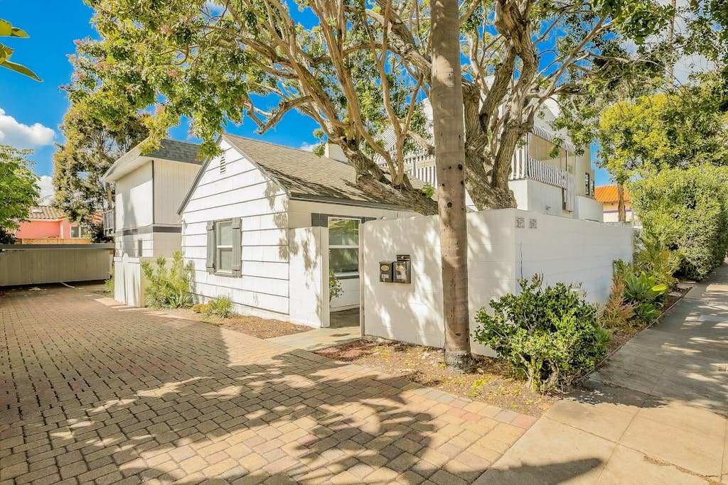 Retreat Compound - Image 41