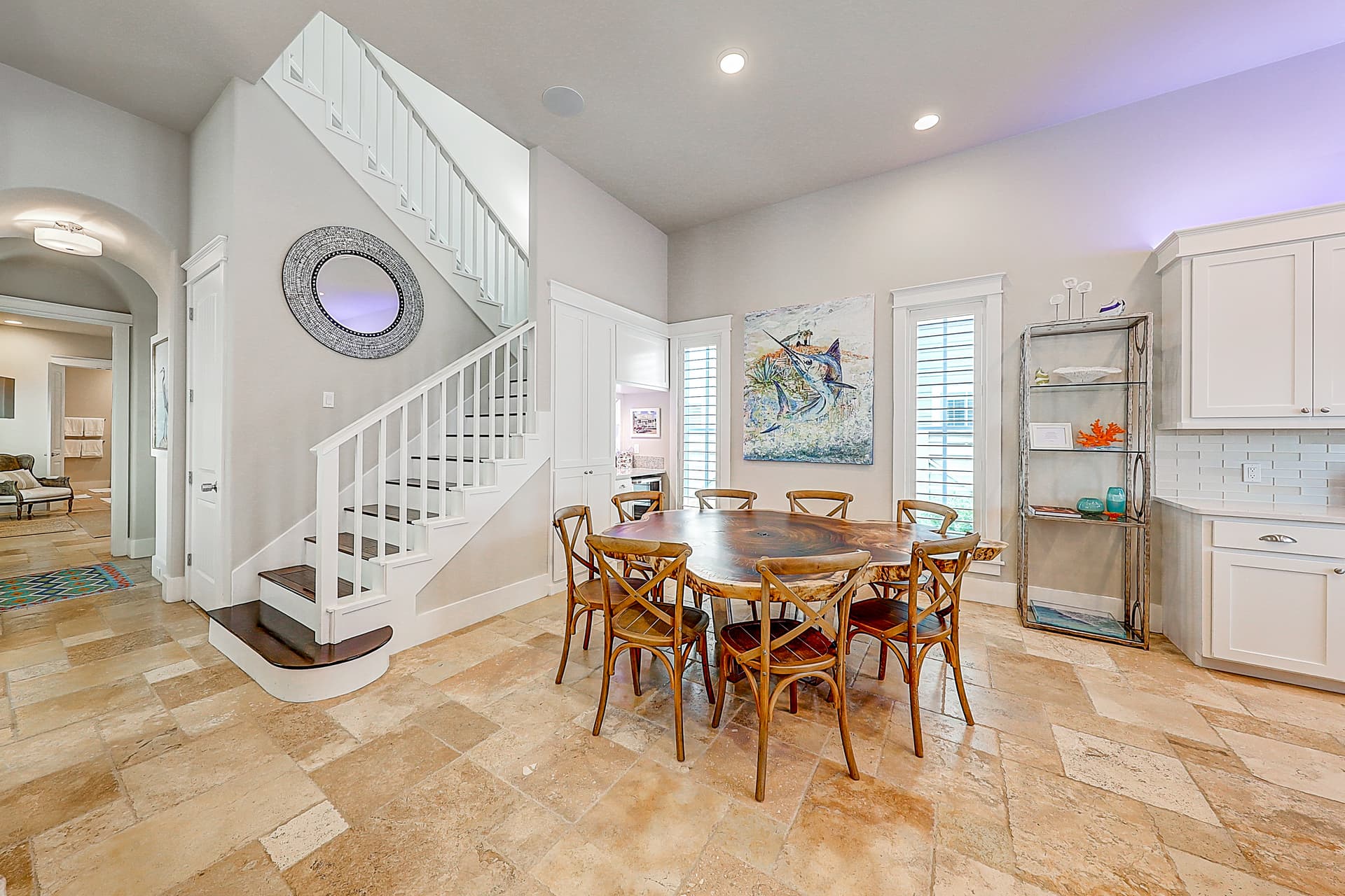 Sunrise Avenue House - Image 4