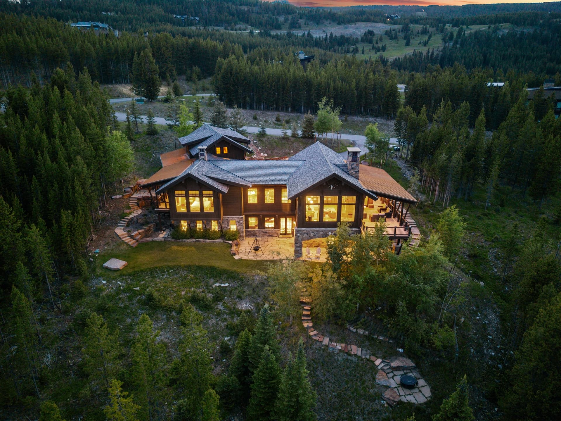 Last Best Chalet - Image 76