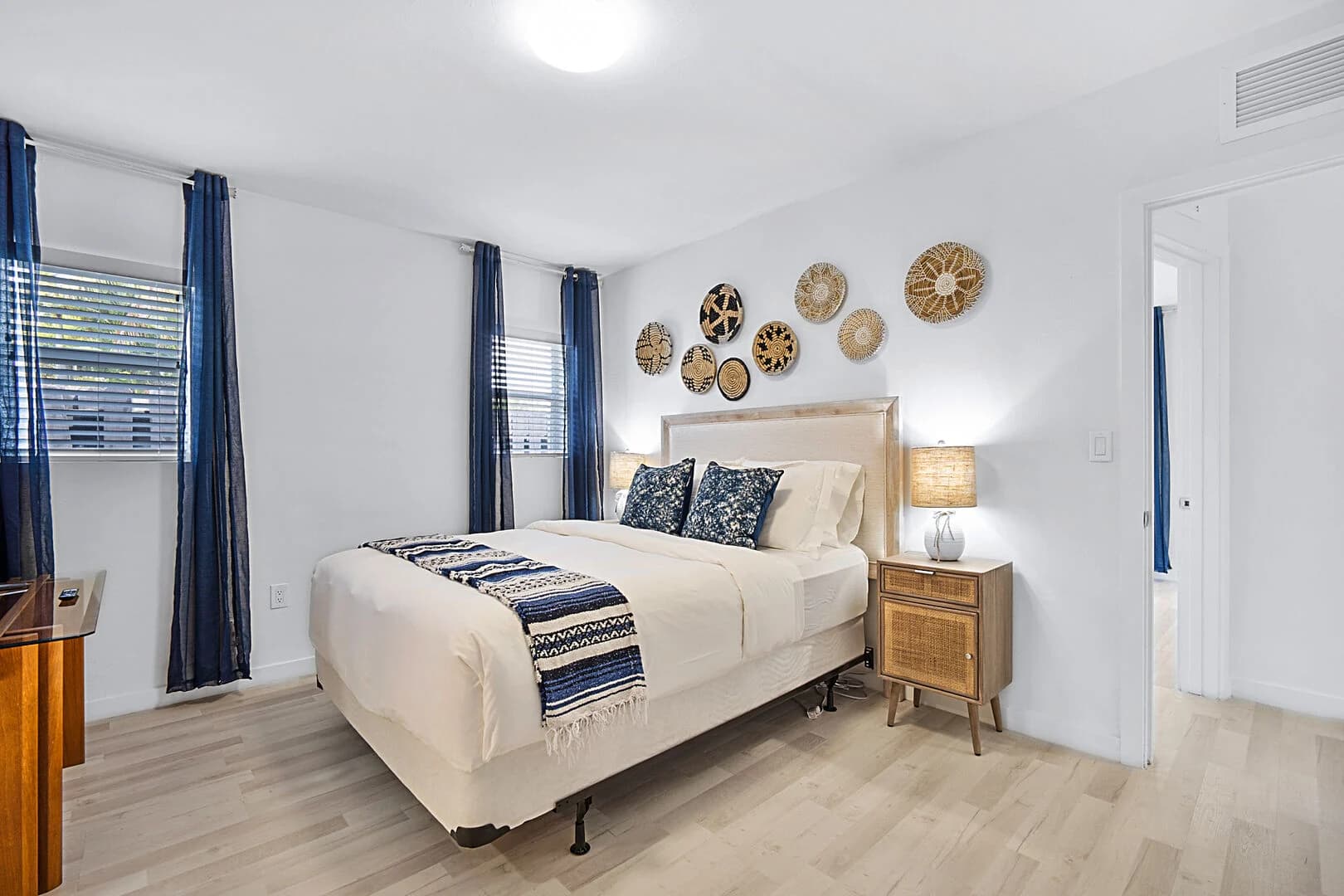 Ceasar's Place - Image 17