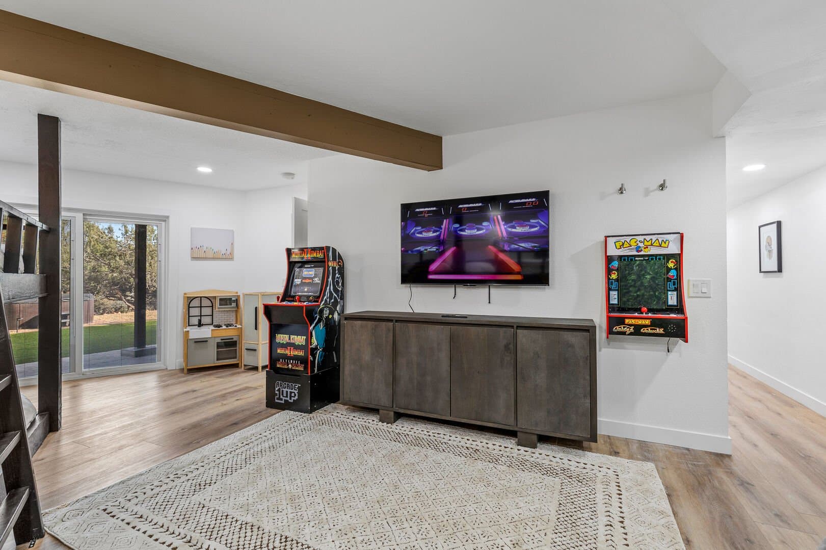 Pottery Place - Image 30