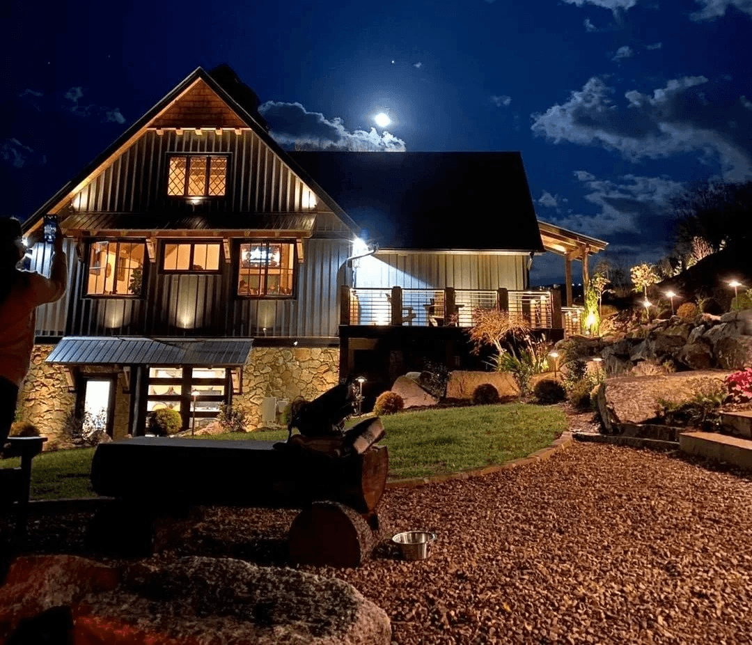 Black Bear Den - Image 24