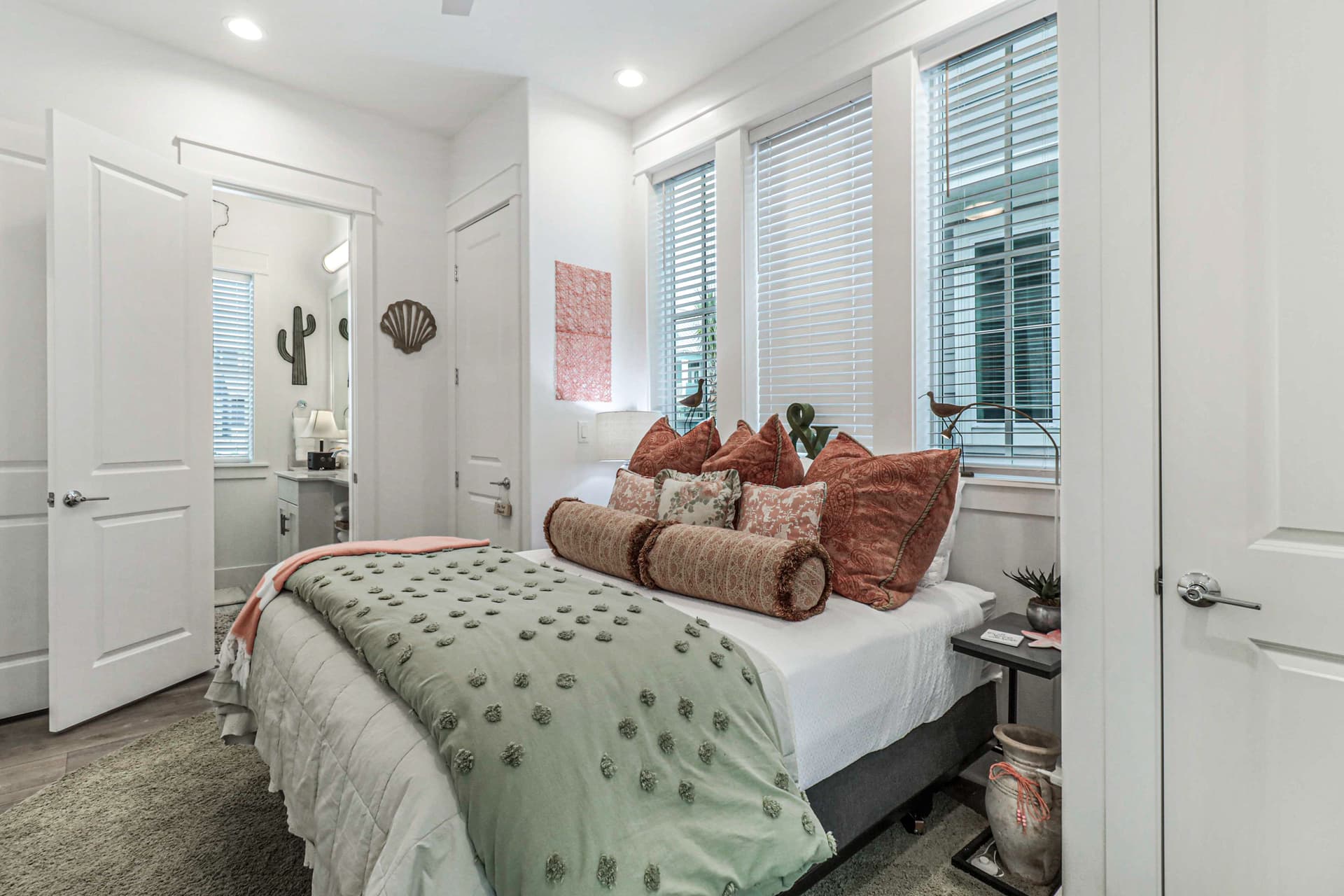 Ca-SEA-ta Home - Image 20