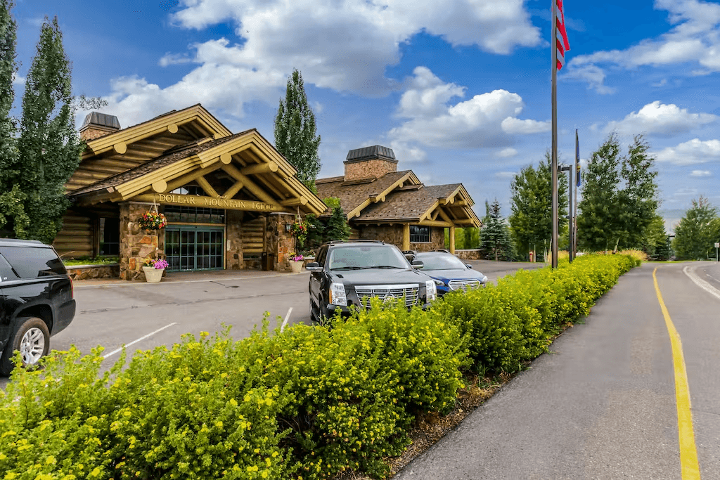 Sun and Ski - Image 28