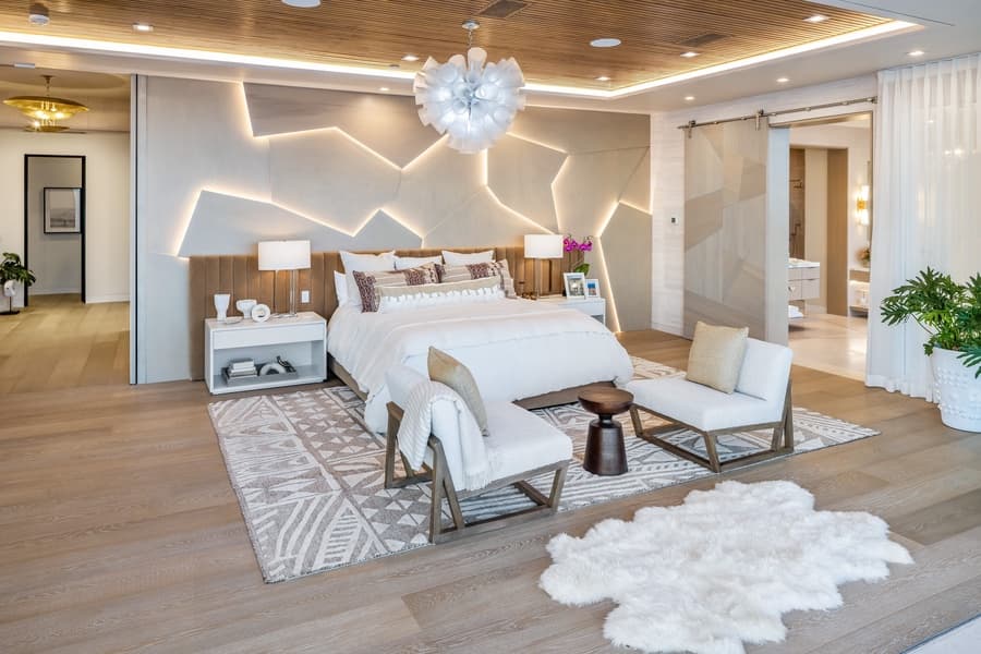 Diamond Head Grand Escape - Image 16