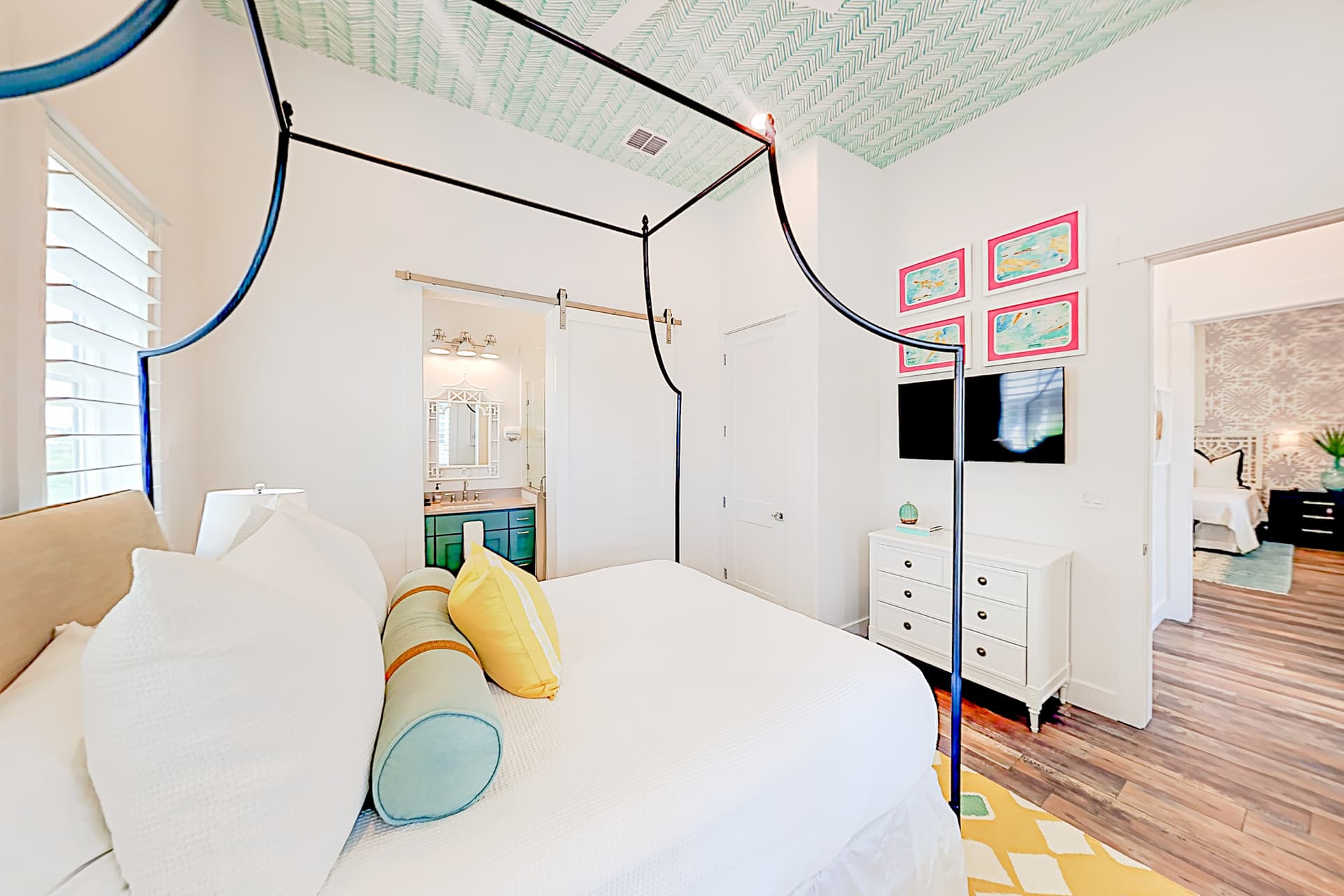 Silverado Waves - Image 12