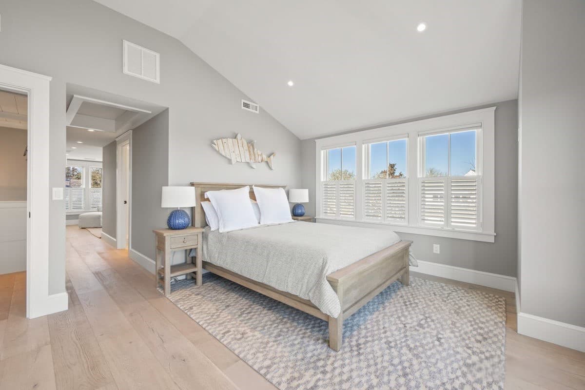 Strong Island Manse - Image 39