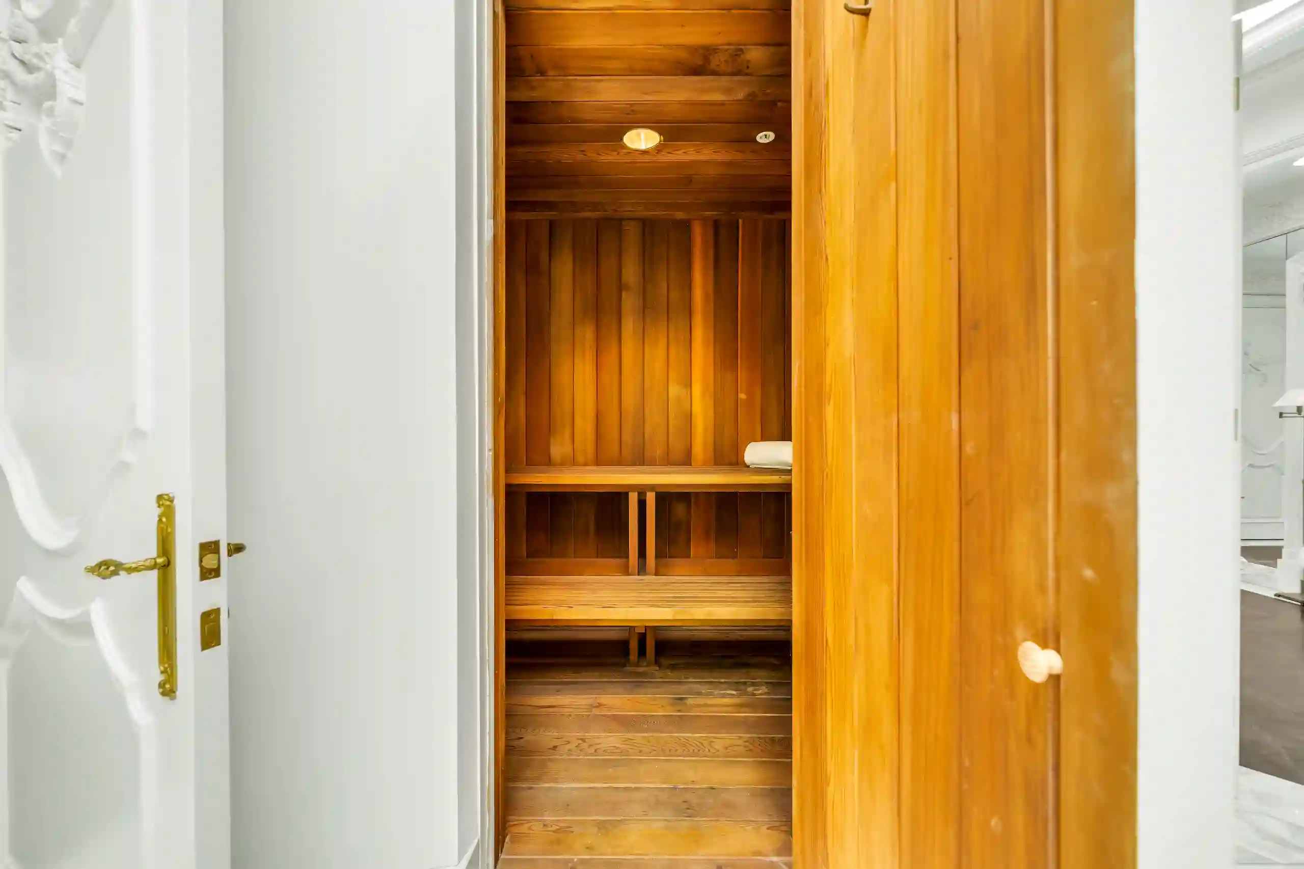 Chateau de Laurel - Image 37