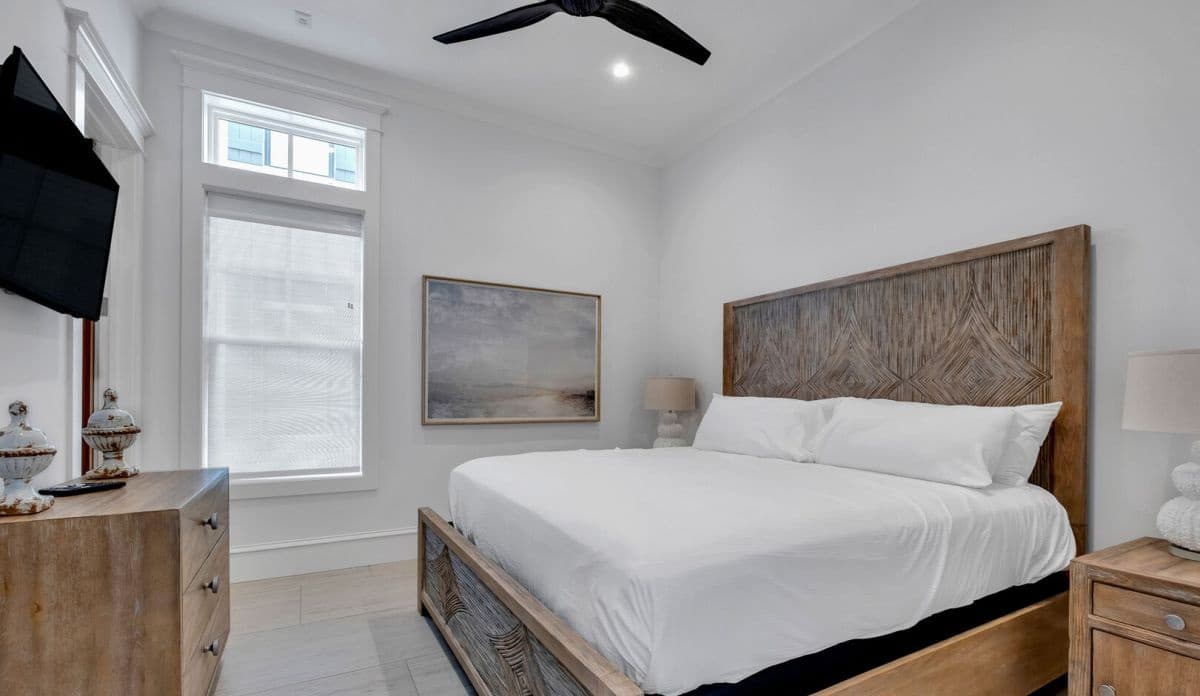 Sapphire Shores - Image 35