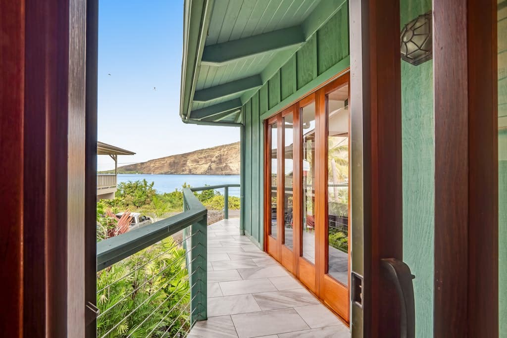 Manini Beachfront Getaway - Image 35