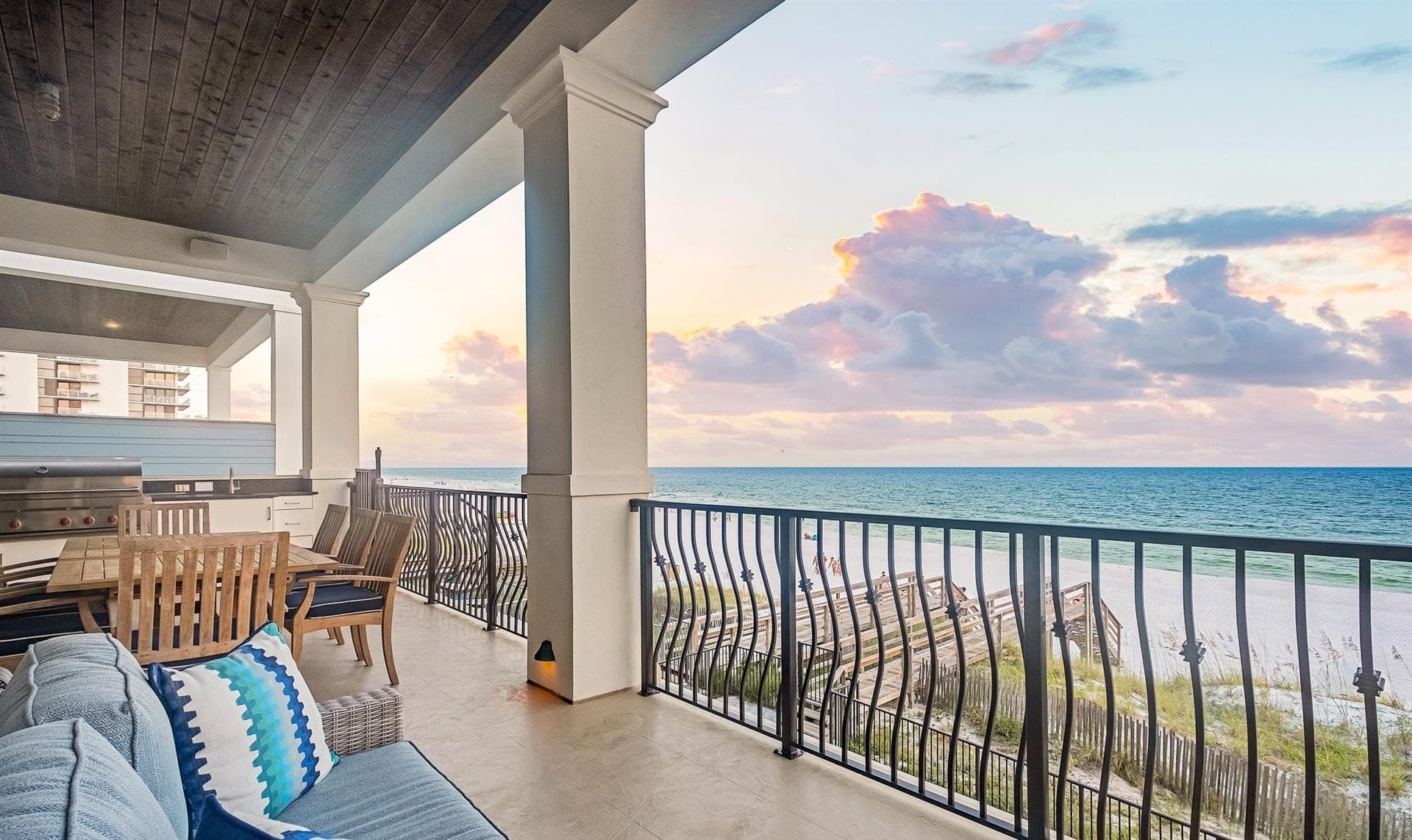 Beachfront Bliss - Image 51