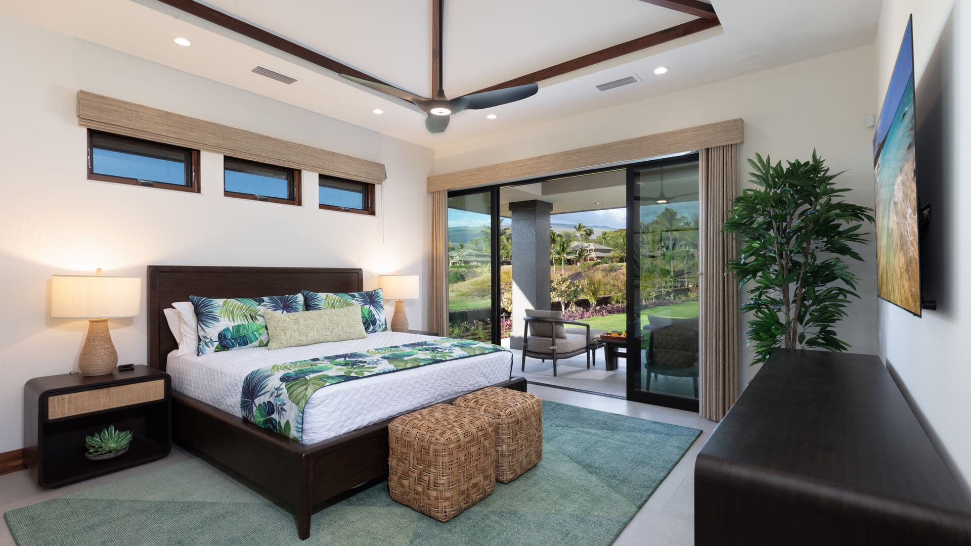 Hawaiian Elegance - Image 19