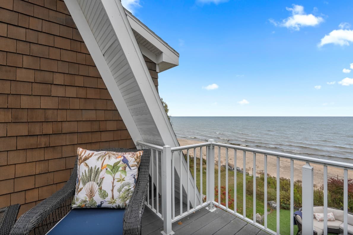 Goettelman's Lake House - Image 59