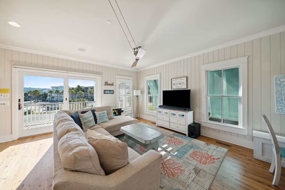 JC Long Villa - Image 25