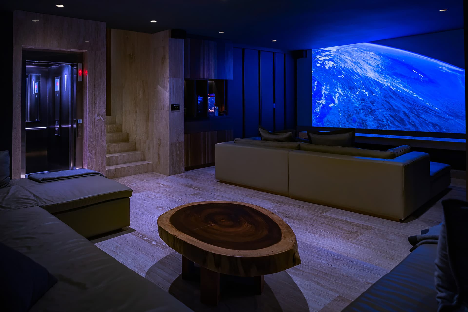 Maison De Cortes - Image 31