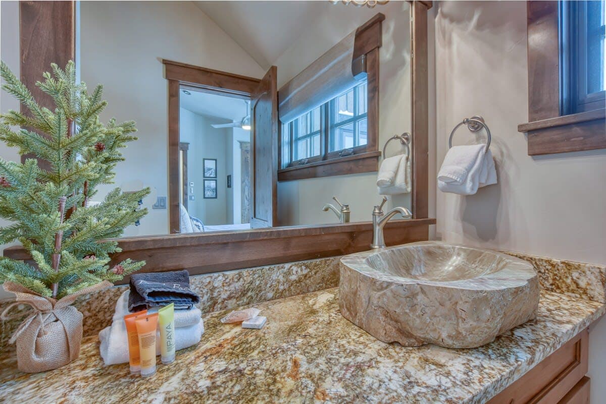 Gondola Ridge Haven - Image 25