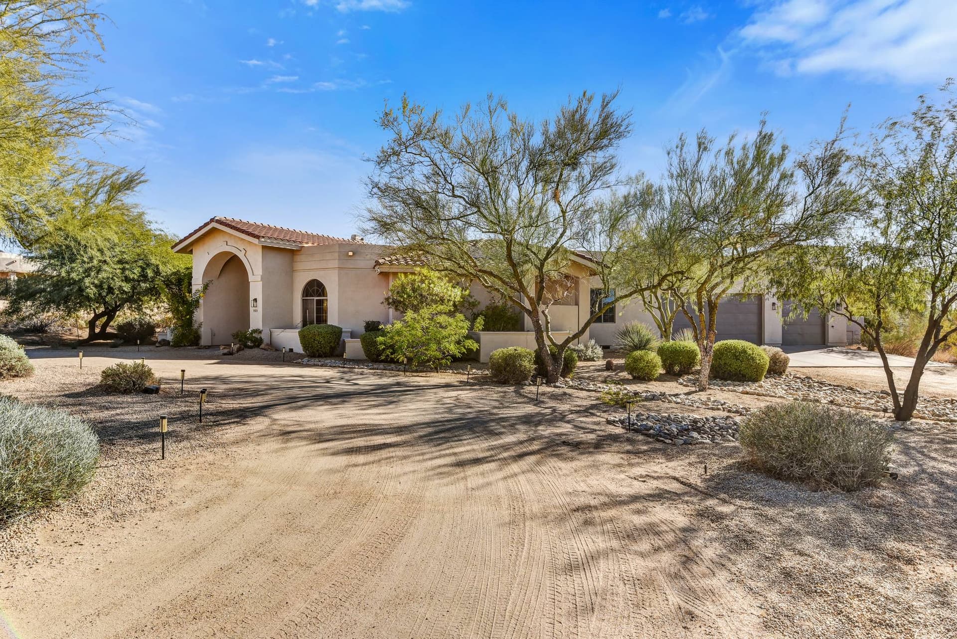 Pinnacle Peak Escape - Image 13