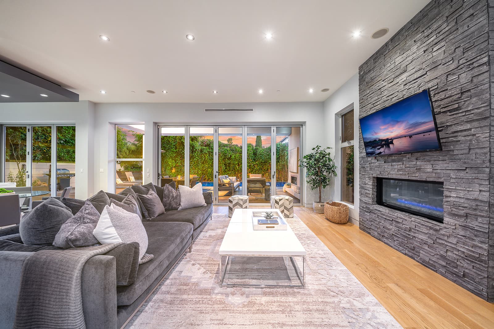 Drexel Villa - Image 2