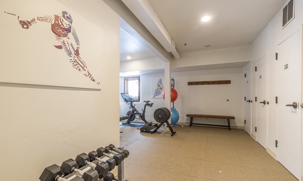 Beaverhead Residence #401 - Image 38