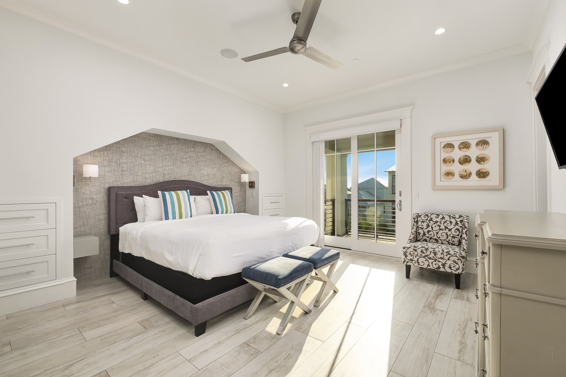 Oasis at Park Row Manor - Image 11