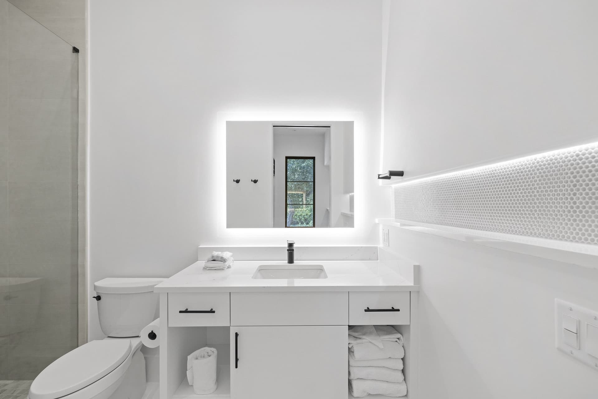 Above & Beyond - Image 10