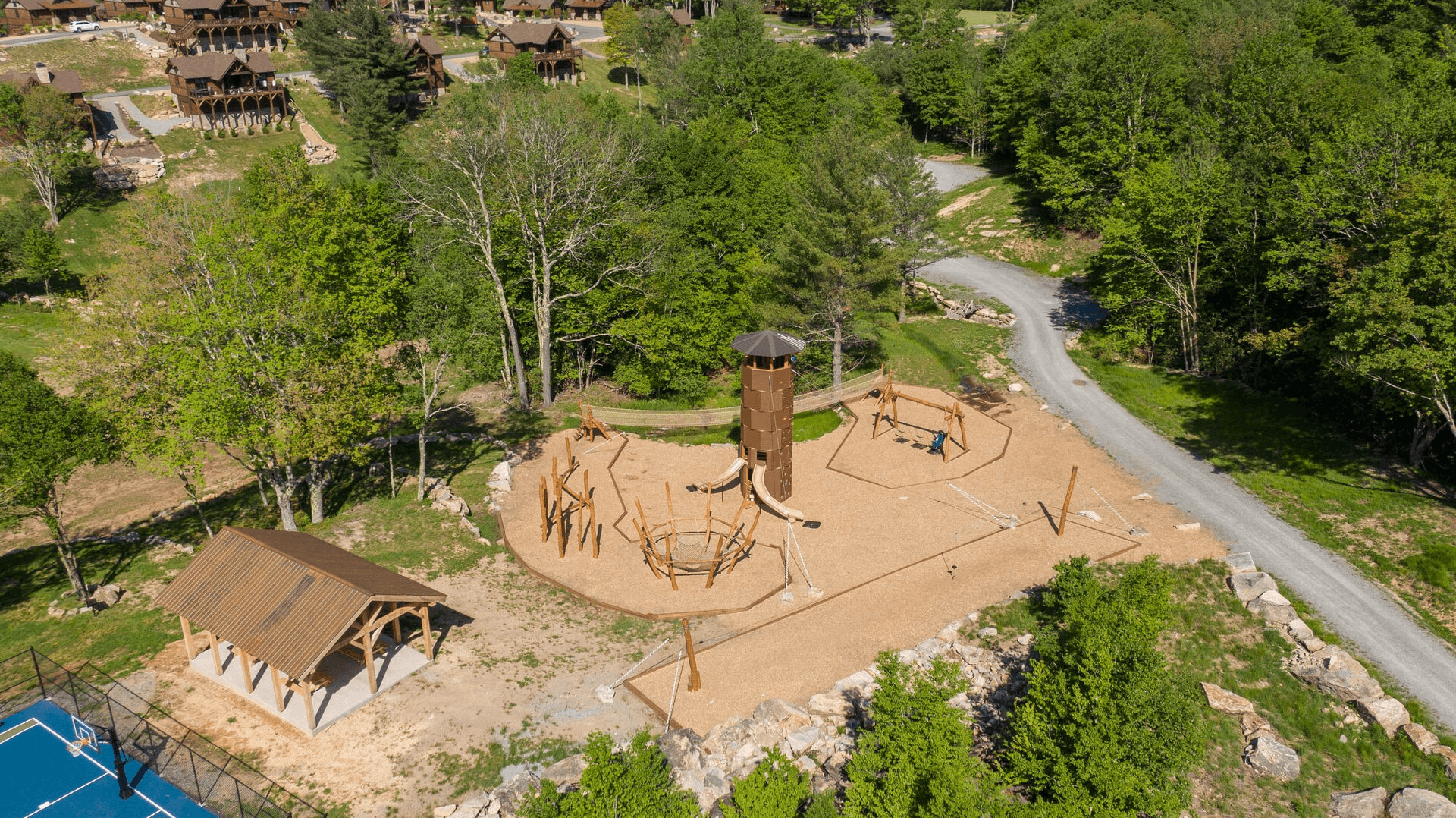 Black Bear Den - Image 21