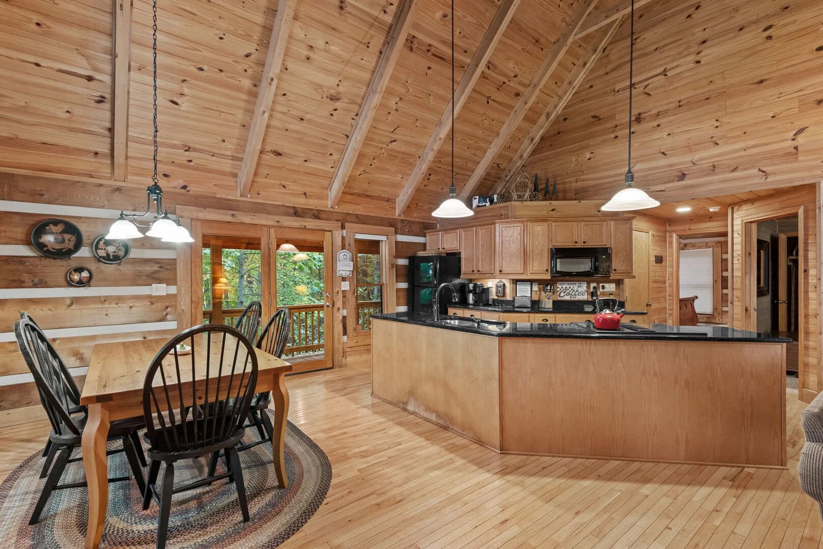 Farallon Cabin - Image 5