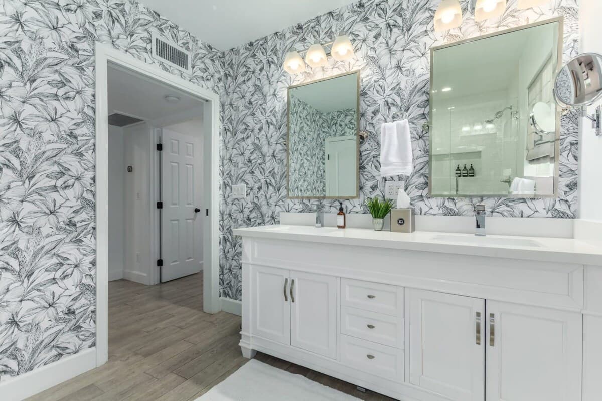 Crown Azul Retreat - Image 15