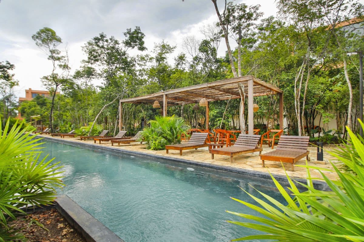 Bright Serenity Escape - Image 35