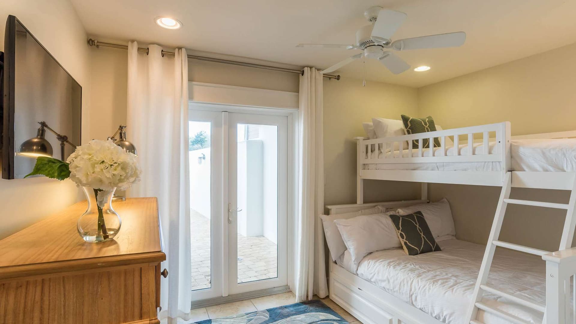 Pelican Paradise A - Image 24