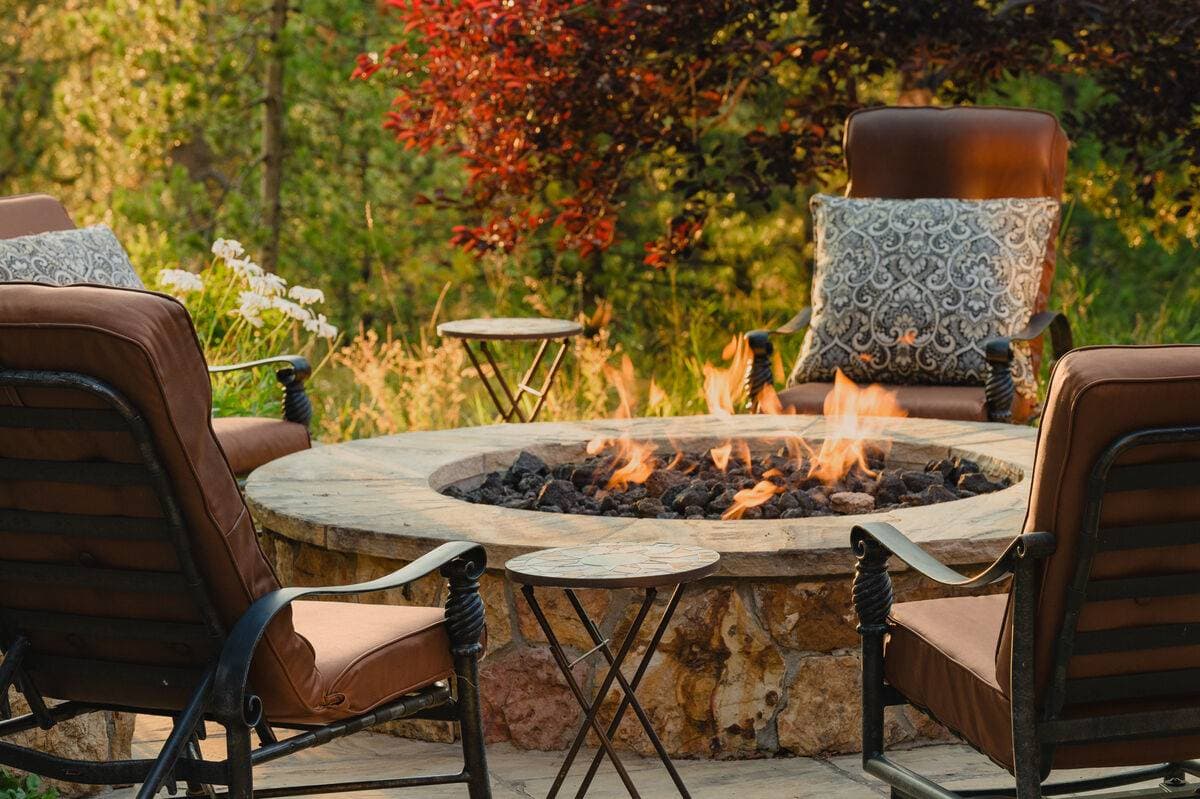 Four Sisters - Image 129