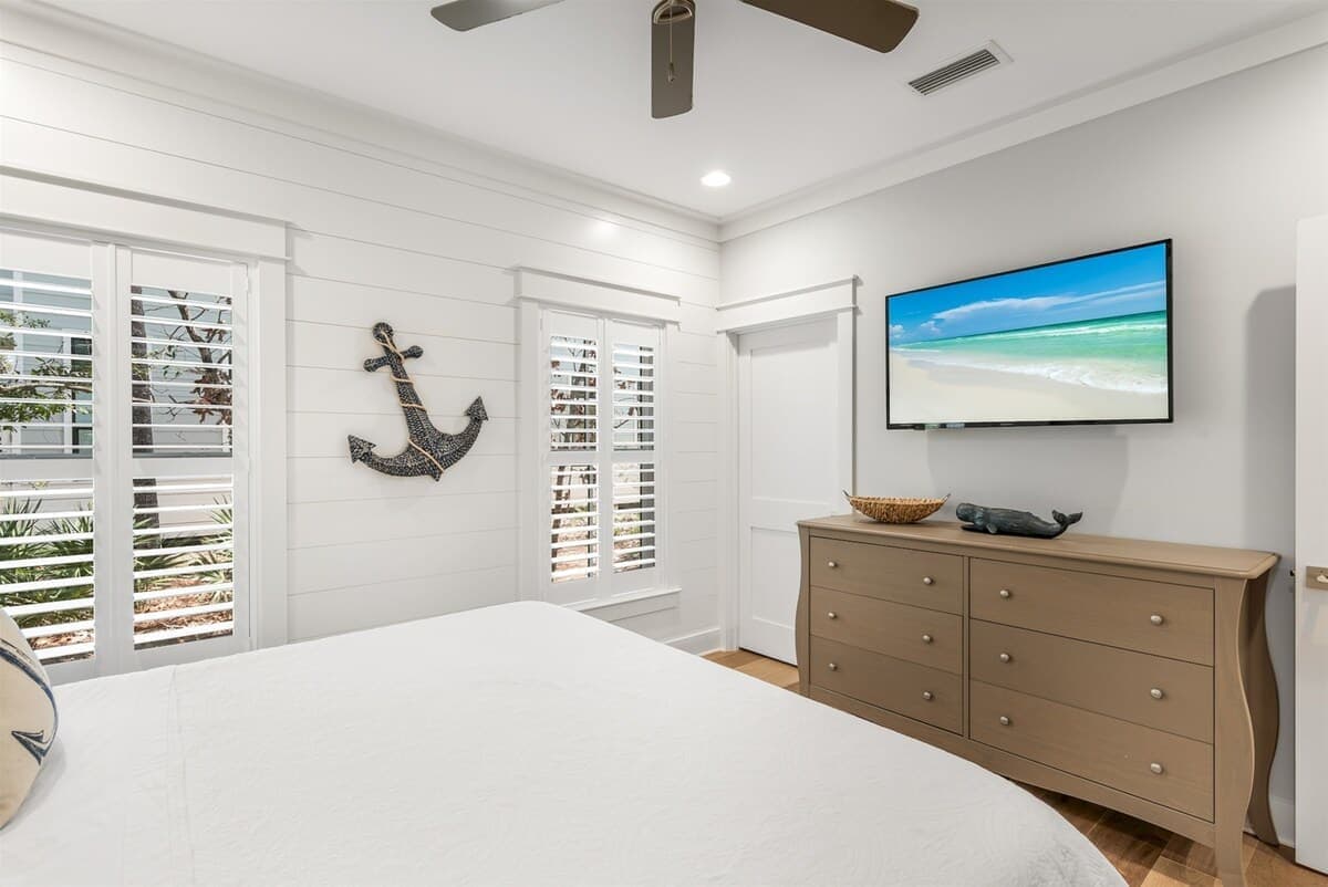 Southern Tides - Image 19