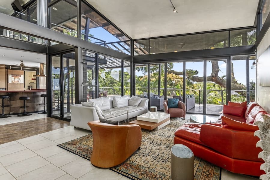 Tantalus Glass Home - Image 6