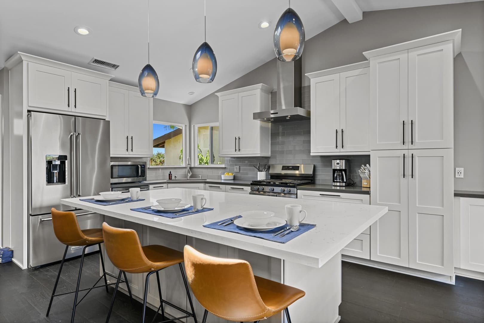 Pacific Beach Retreat - Image 16