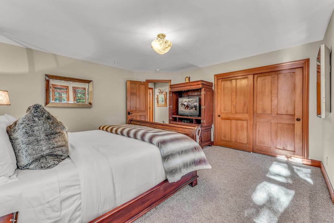 Olympic Valley Getaway - Image 21