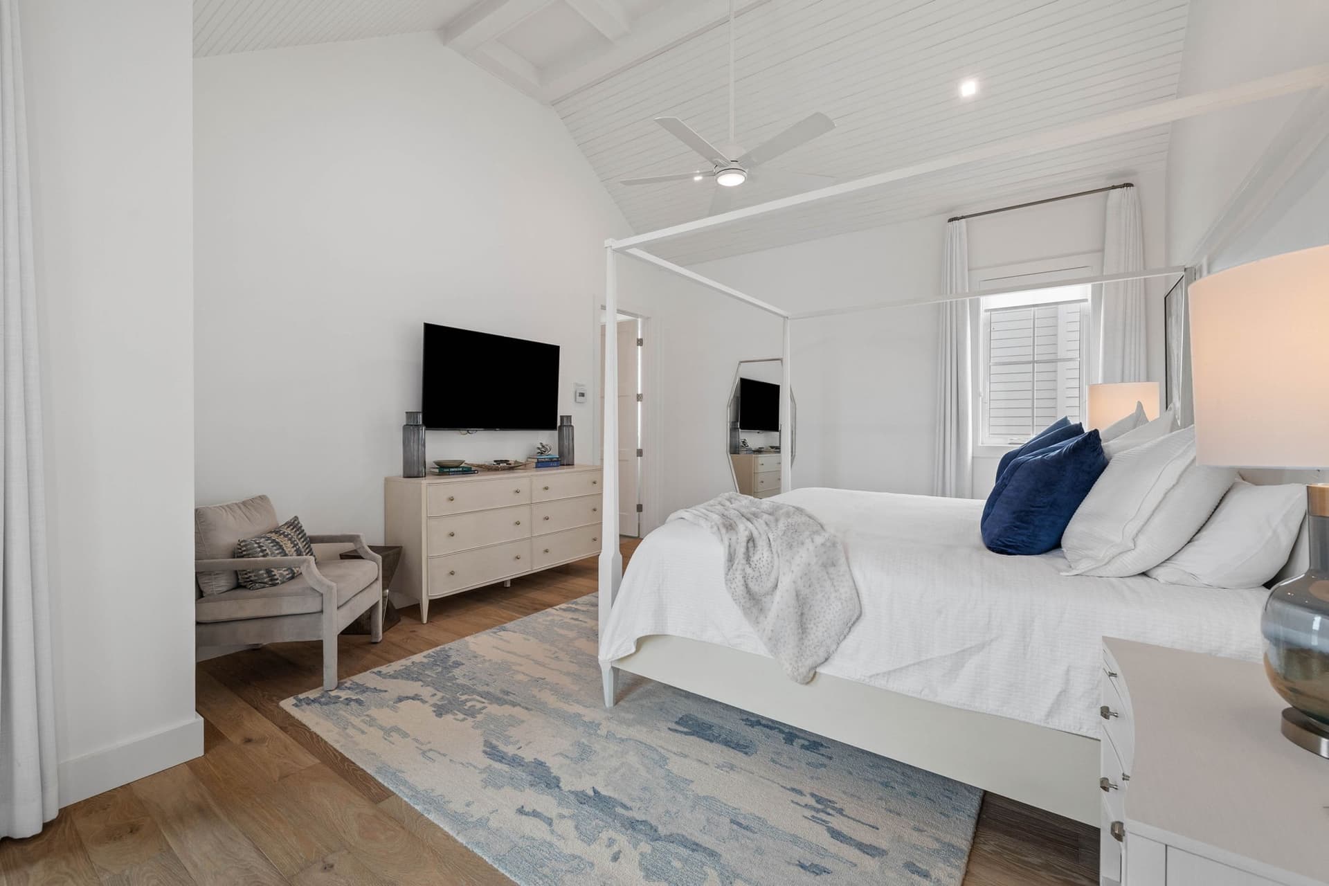 Eyes on Sunrise - Image 68